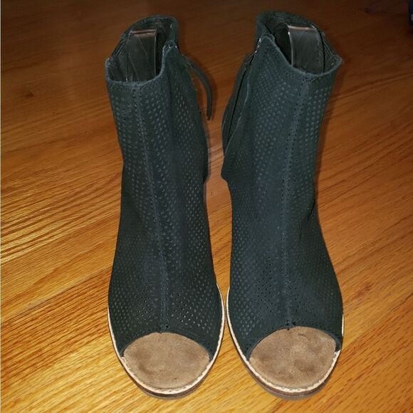 Toms Black Leather Peeptoe Heels - Picture 2 of 7